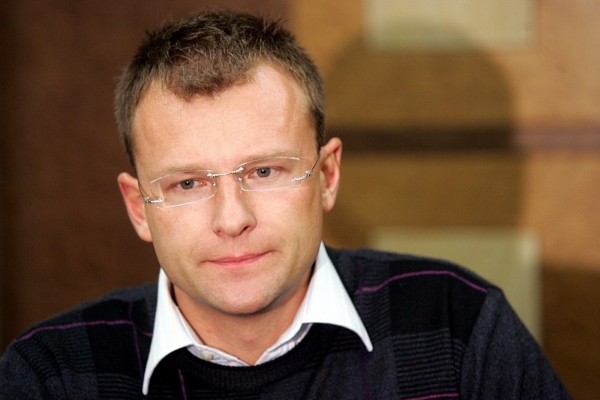 Poslanec ODS a předseda Unie malých a středních podniků David Šeich navrhoval "trest smrti" pro firmy neuplatňovat, ale neuspěl.