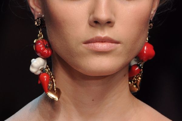 Šperky z jarná kolekce Dolce a Gabbana. Šperky z jarná kolekce Dolce a Gabbana.