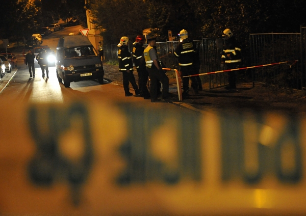 Ve středu večer uzavřela policie v Podolí okolí dětského hřiště kvůli zvýšené radiaci.