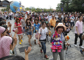 Disneylandy stále lákají.  I v Japonsku.