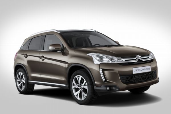 Citroën C4 proniká i do segmentu SUV prostřednictvím verze Aircross.