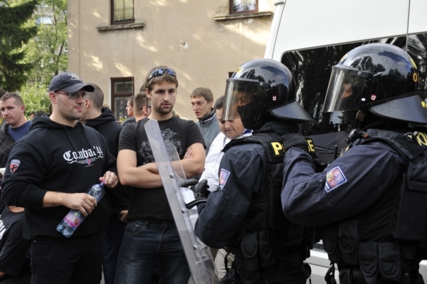 Policejní manévry na severu Čech už stály téměř 28 milionů korun.