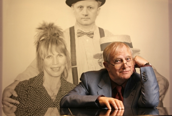 Jitka Molavcová, Jiří Šlitr (uprostřed) a Jiří Suchý.