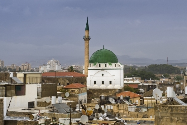 Na západním břehu jsou útoky na arabské mešity většinou reakcí na strhávání domů, které si Židé stavějí nelegálně (ilustrační foto). Na západním břehu jsou útoky na arabské mešity většinou reakcí na strhávání domů, které si Židé stavějí nelegálně (ilustrační foto).