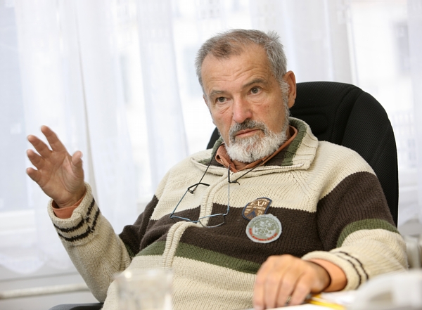 Starosta Hřenska Josef Černý. Starosta Hřenska Josef Černý.