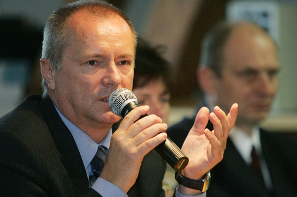 Europoslanec Miroslav Ouzký. Europoslanec Miroslav Ouzký.