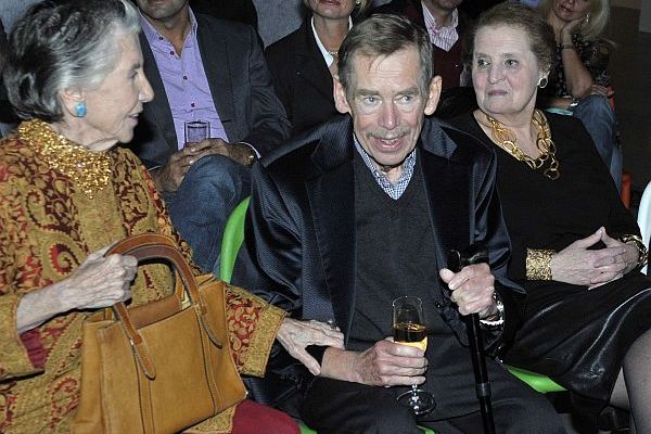 Václav Havel své narozeniny oslavil již v sobotu na party, kterou pro něj uspořádal podnikatel Zdeněk Bakala.