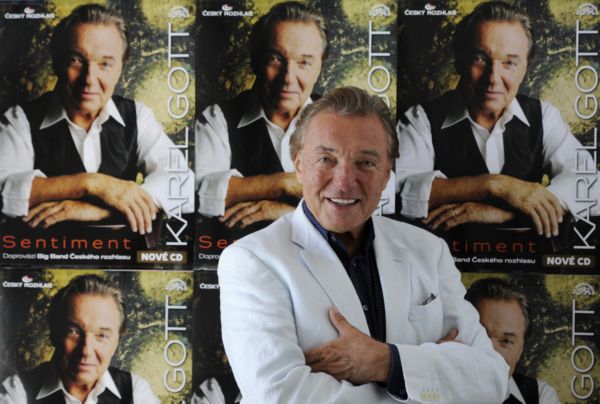 Karel Gott.