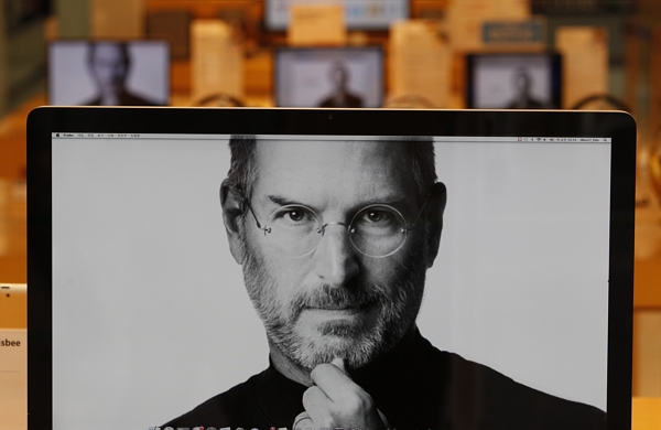 Steve Jobs zemřel, ale jeho odkaz tu zůstal.