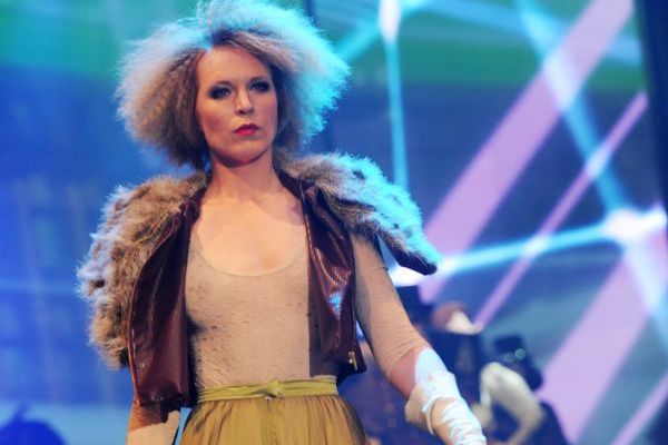 Diana Kobzanová v divokém modelu.