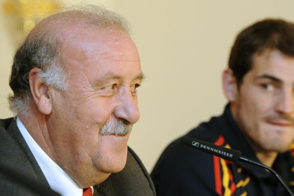 Kouč Španělska Vicente del Bosque (vlevo).