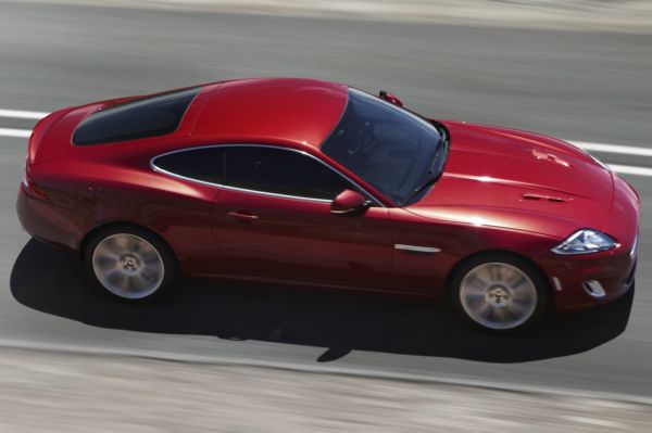 Nejrychlejší jaguar v historii - kupé XKR-S.