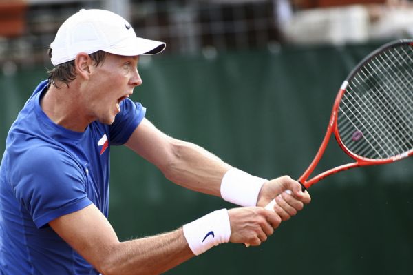 Tomáš Berdych postoupil do finále tenisového turnaje v Pekingu. 