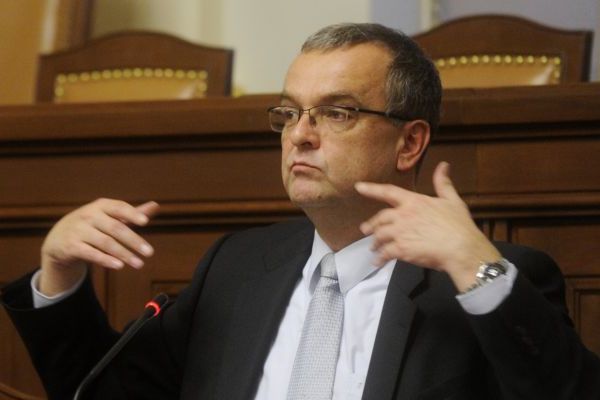 Ministr financí Miroslav Kalousek při jednání v rozpočtovém výboru.