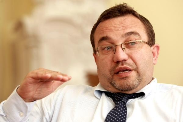 Na ministra školství se snesla kritika plzeňských učitelů. Na ministra školství se snesla kritika plzeňských učitelů.