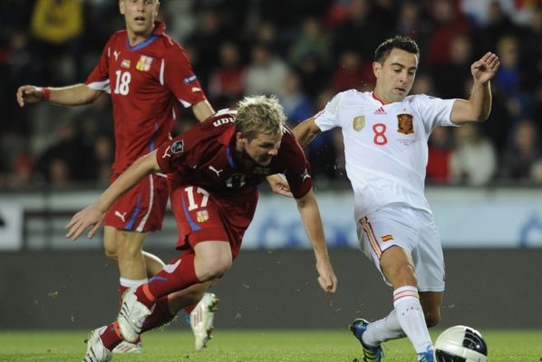 Tomáš Hübschman (vlevo) v zápase se Španělskem.