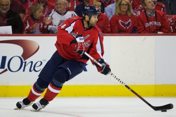 Roman Hamrlík v dresu Washingtonu překoná český rekord v počtu startů v NHL.