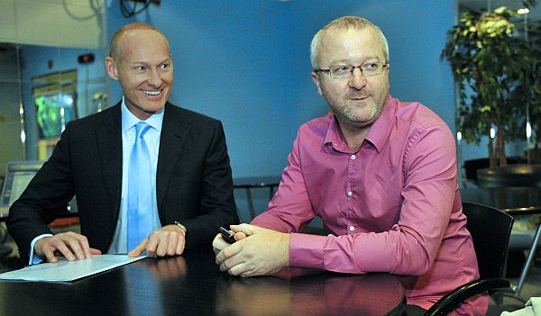 Petr Žaluda a Radim Jančura (vpravo) se utkali v diskusním pořadu České televize.