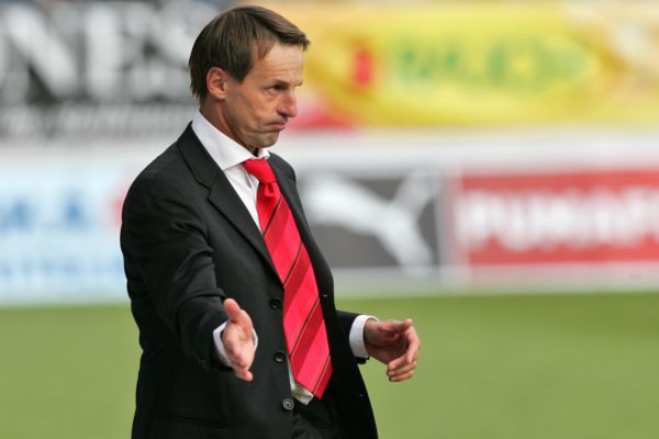 František Straka se poprvé postaví na lavičku Slavie.