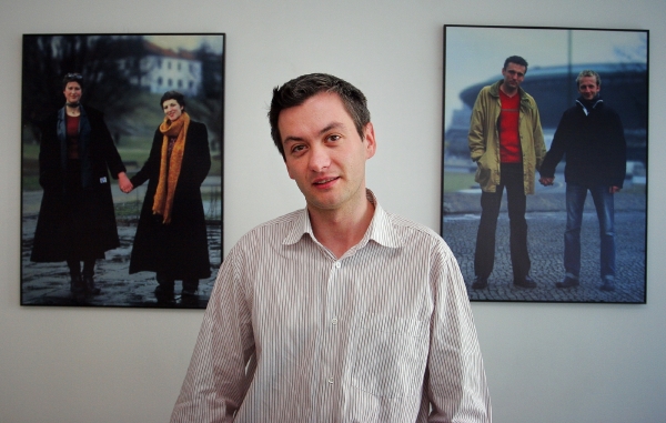 "Zařadit nás na kandidátku bylo riskantní, ale ukázalo se, že jsme volitelní," říká Robert Biedroń.