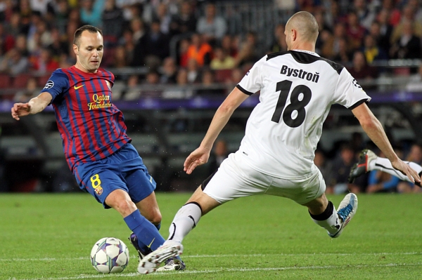 Andrés Iniesta (vlevo) vstřelil Plzni úvodní gól.