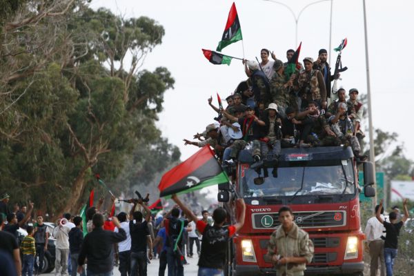 V Libyi se nepřestává slavit. V Libyi se nepřestává slavit.