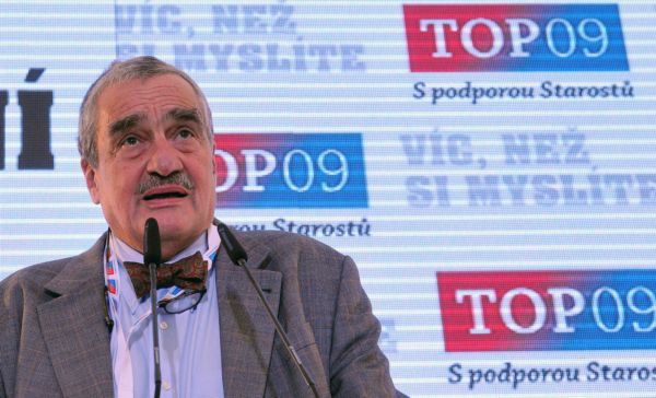 Karel Schwarzenberg na víkendovém sjezdu TOP 09. Karel Schwarzenberg na víkendovém sjezdu TOP 09.