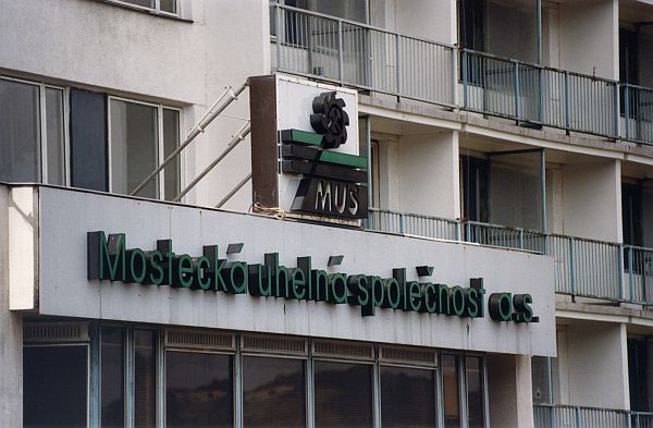 Švýcarská prokuratura považuje privatizaci Mostecké uhelné společnosti za podezřelou.