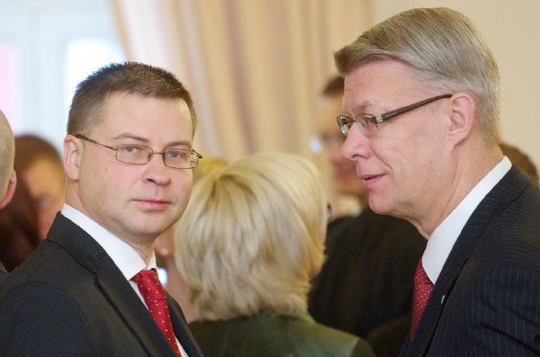 Na koalici se dohodli staronový premiér Valdis Dombrovskis (vlevo) s exprezidentem Valdisem Zatlersem.