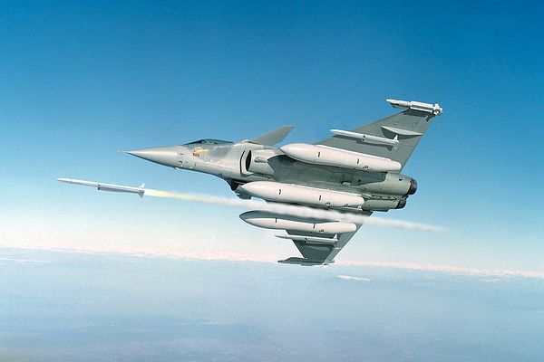 Francouzský letoun Rafale. Libyjští představitelé je ještě chtějí v akci.