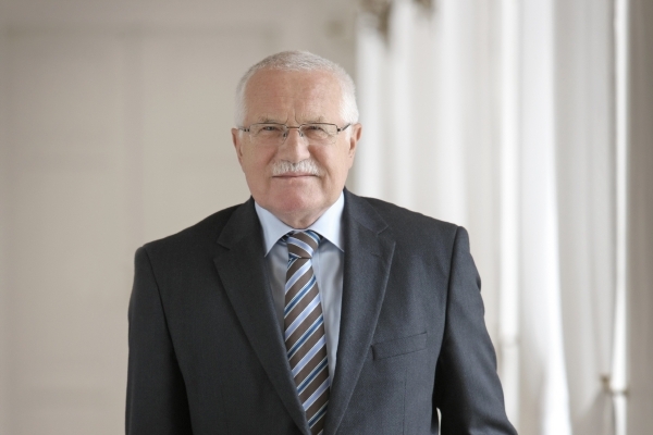 Prezident Klaus mluvil o situaci v eurozóně během návštěvy v Linci. Prezident Klaus mluvil o situaci v eurozóně během návštěvy v Linci.