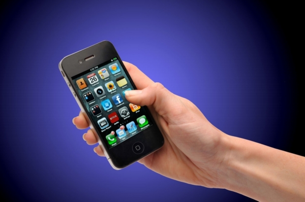 Telefónica nebude prodávat mobilní telefon iPhone 4S a ukončí i prodej starších modelů. 