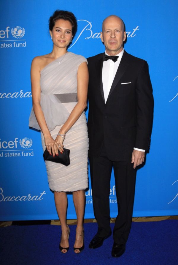 Herec Bruce Willis s manželkou Emmou Hemingovou.