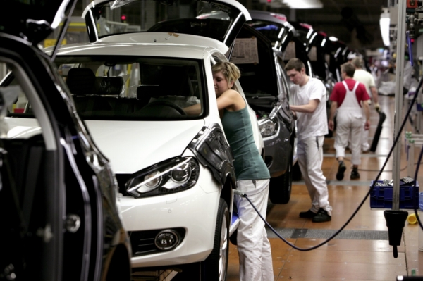 Automobilka Volkswagen meziročně ztrojnásobila zisk, výborně si vede i divize Škoda Auto.