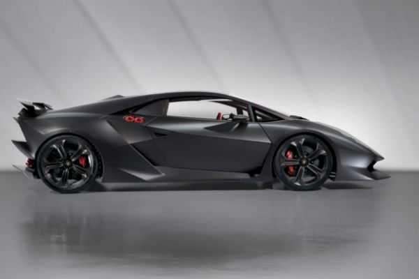 Lamborghini Sesto Elemento.