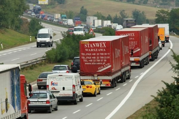 Dálnici D1 opět ucpaly mnohakilometrové kolony (ilustrační foto). Dálnici D1 opět ucpaly mnohakilometrové kolony (ilustrační foto).