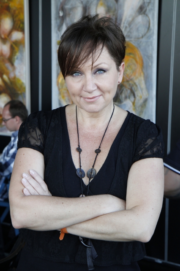Bára Basiková.
