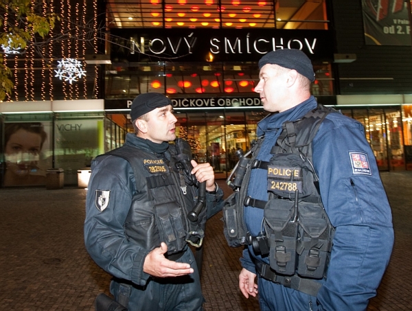 V obchodním centru na Andělu se údajně nacházela bomba (ilustrační foto). V obchodním centru na Andělu se údajně nacházela bomba (ilustrační foto).