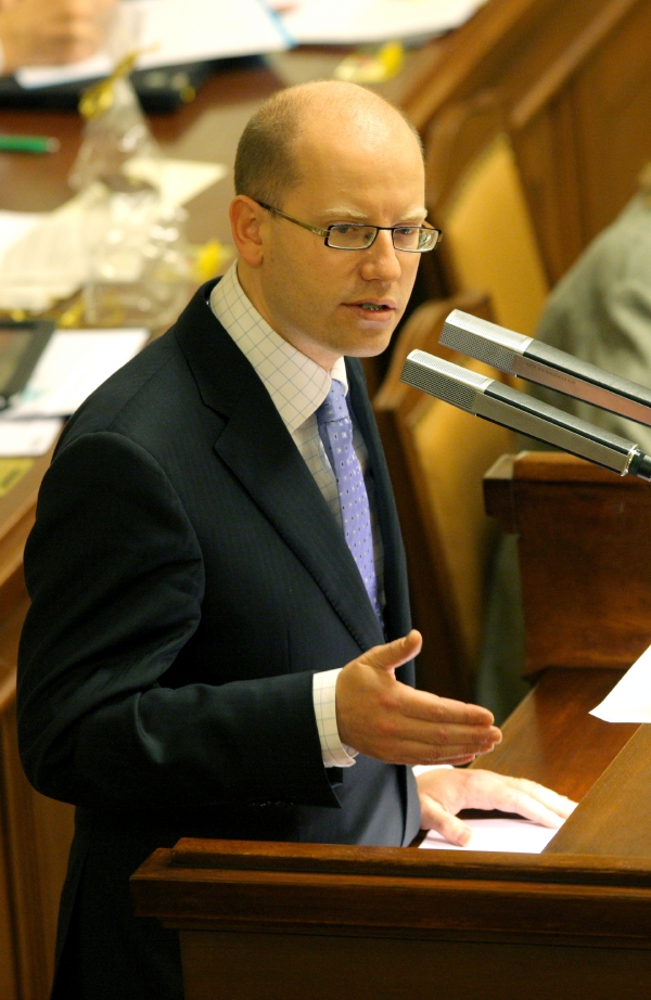 Opoziční ČSSD ohlásila prostřednictvím svého předsedy Bohuslava Sobotky obstrukce ve sněmovně.