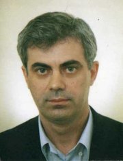 Kostas Tsivos přednáší na FF UK.