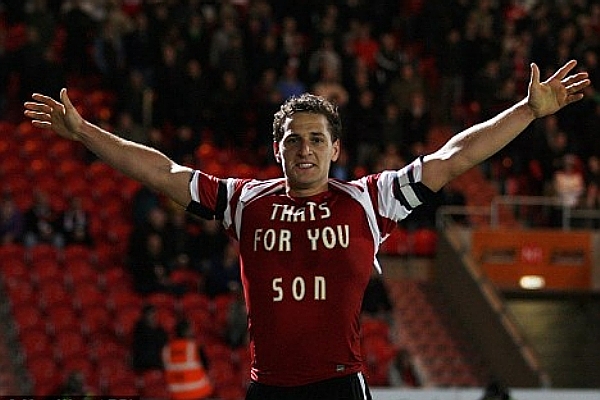 Billy Sharp po vstřelení úvodního gólu v zápase.