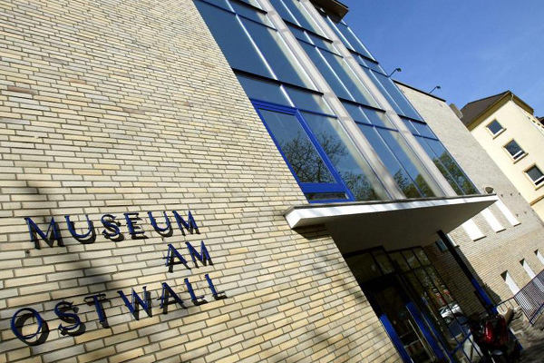 Muzeum v Ostwallu, kde pečlivá uklízečka zničila obraz.