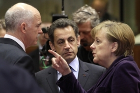 Sarko a Merkules (Merkozy) už s Řeckem ztrácejí trpělivost. Chtěl to tak premiér? (archivní foto)