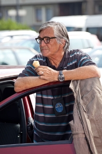 Jiří Bartoška v hlavní roli televizní kriminálky Sráči.