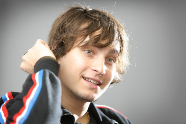 Karel Abraham si vyzkoušel novou motorku. Karel Abraham si vyzkoušel novou motorku.
