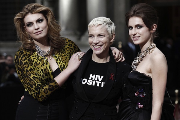 Zleva Lola, Annie Lennoxová a Tali na přehlídce Dolce & Gabbana.