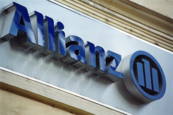 Největší evropská pojišťovna Allianz ohlásila špatné výsledky. Největší evropská pojišťovna Allianz ohlásila špatné výsledky.