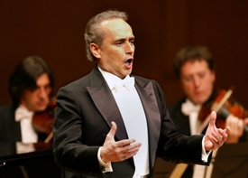 Slavný operní pěvec José Carreras.