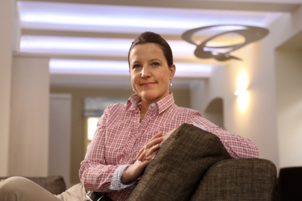 Karolína Peake.
