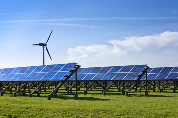 V Německu podobně jako v Česku boom solárních elektráren zdražil cenu energií. 